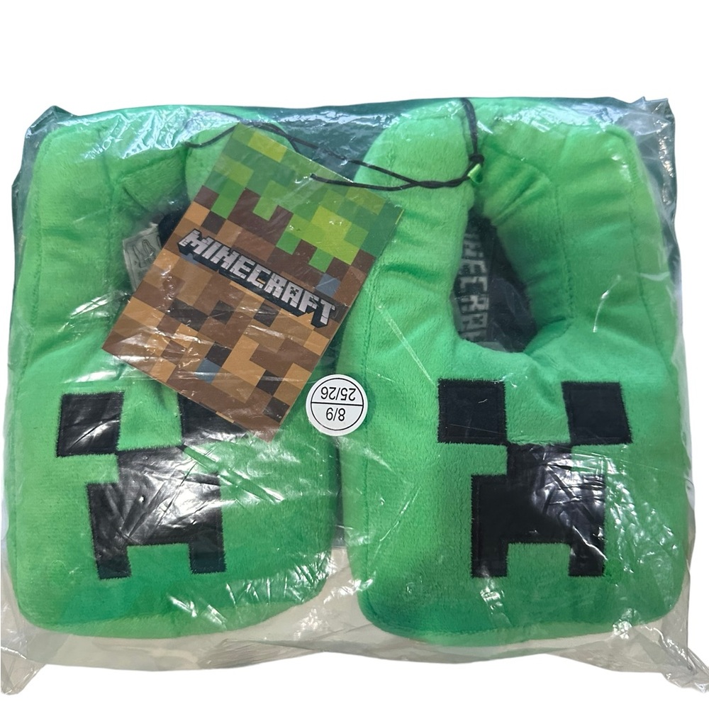 💚New in bag Minecraft Children Slippers